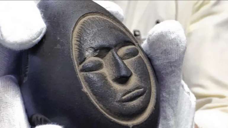 Недоречний артефакт