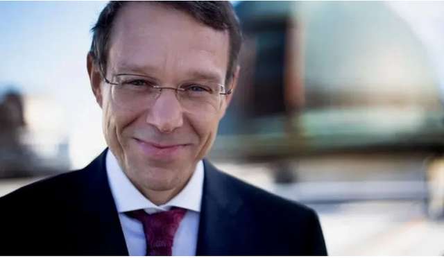 Гарвардский астрофізик Аві Леб.