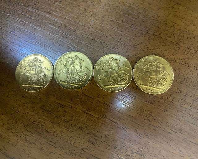 Зловмисники ледь не вивезли з України британські коштовності_1
