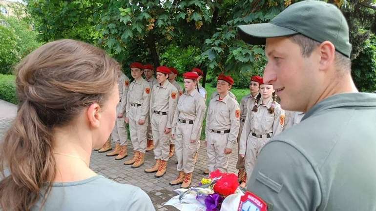 Кремль готує нову партію «гарматного м'яса» з юних маріупольців