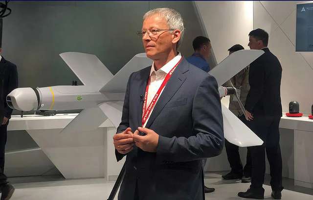 Олександр Захаров