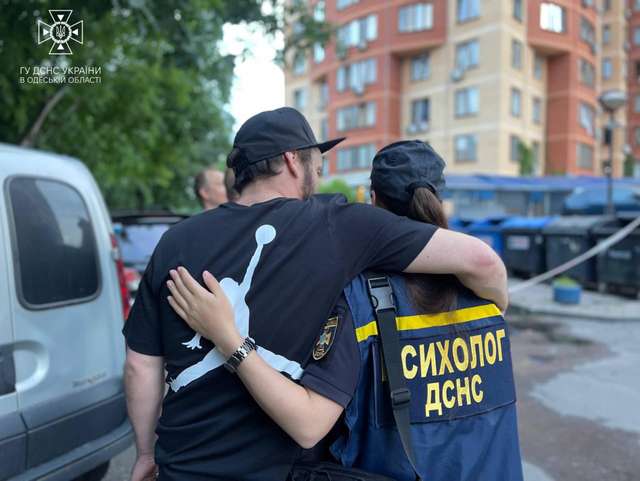 Вночі окупанти завдали ракетного удару по Одесі_15