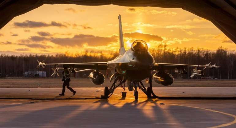 Для опанування F-16 пілотами ПС ЗСУ створюють навчальний центр у Східній Європі