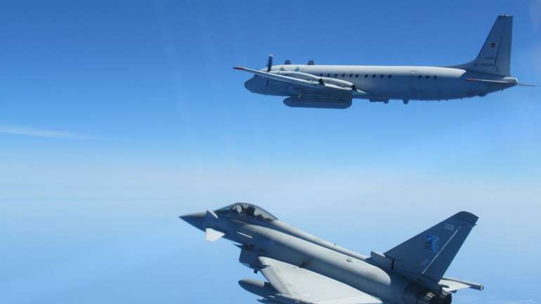 Винищувачі Великої Британії перехопили російські літаки поблизу повітряного простору НАТО