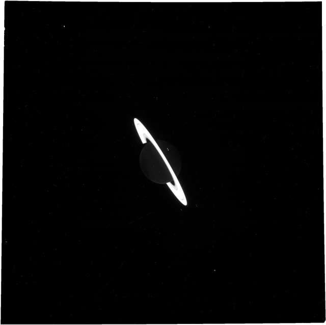 Телескоп «Джеймс Вебб» показав, як насправді виглядає Сатурн_6