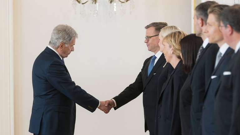 Новий уряд Суомі: право стерна!..