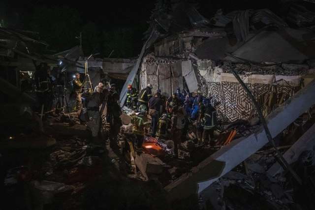 Внаслідок ракетного удару росіян по краматорську загинуло восьмеро людей, серед них троє дітей_5