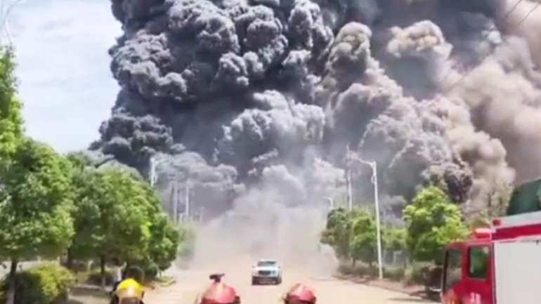 У китайському місті Ґуйсі вибухнув хімічний завод