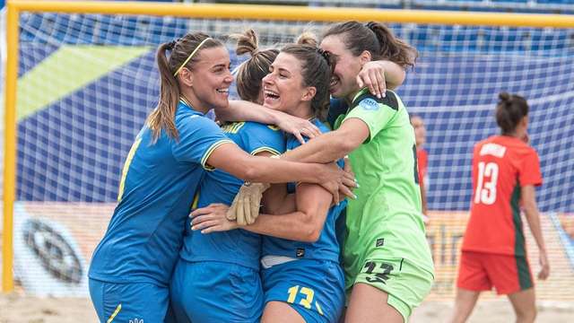 Жіноча збірна України з пляжного футболу.