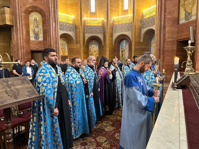 Шойгу дозволив сформувати вірменський батальйон «Арбат»_1