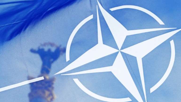 Байден просить Україну уповільнити рух до НАТО, – Politico