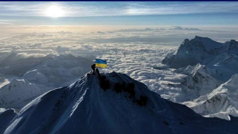 Вершина Евересту