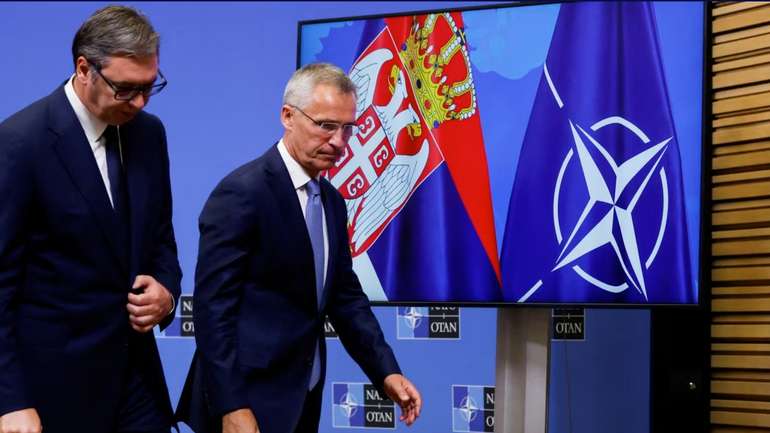 Президент Сербії попросив НАТО забезпечити безпеку сербів