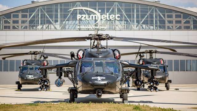 S-70 Black Hawk з ракетами Hellfire, виготовлений на потужностях PZL Mielec
