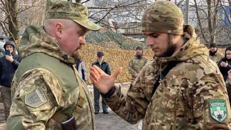 Говоріть про українських солдатів!