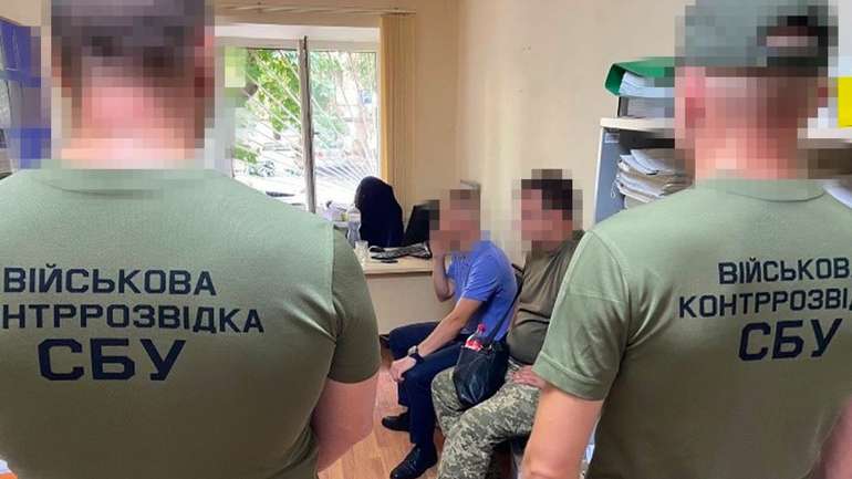 На Одещині затримали бухгалтера ВЧ, який привласнив 10 мільйонів із зарплатного фонду військових