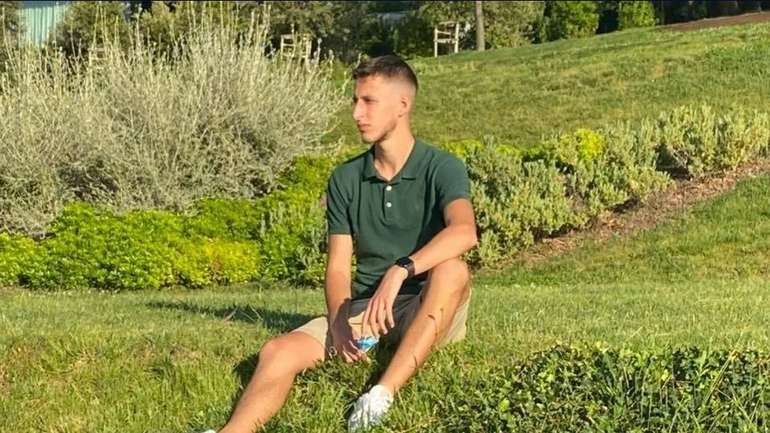 «Друзям – все, ворогам – закон». Син "Слуги народу" Олени Копанчук виїхав з України й не повернувся