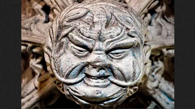 Різьблення каплиці Росслін: факти, таємниці та змови