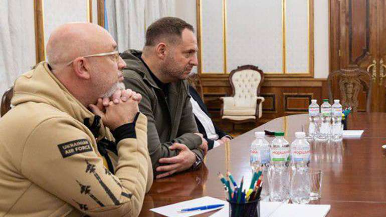 Голова держави Єрмак не звільнятиме свого бізнес-партнера Яйцева