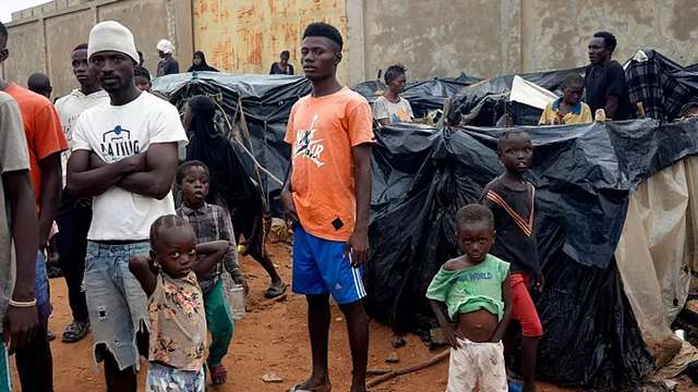 Чоловіки з Ніґеру вже сунуть на Європу_1