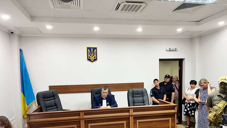 А судді хто ?