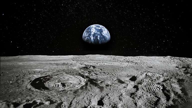 Індійський космічний апарат виявив рух на Місяці!