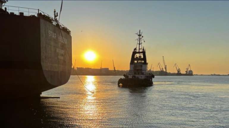 Британська розвідка стежитиме за Чорним морем, щоб запобігти ударам Московії по цивільних суднам