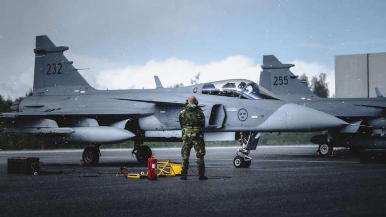 У Швеції кажуть про 16-18 літаків Gripen для України