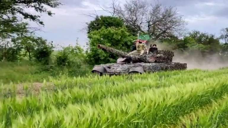 «В армію йдуть найкращі...»