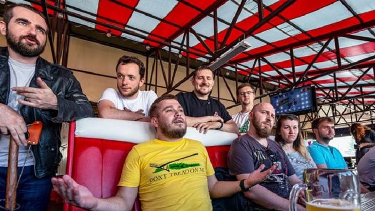 Важкий вибір України між свободою і бідністю