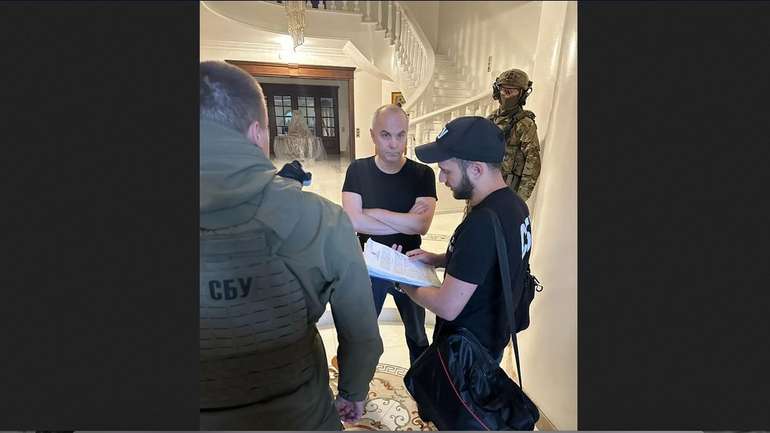 Служба безпеки України затримала Нестора Шуфрича