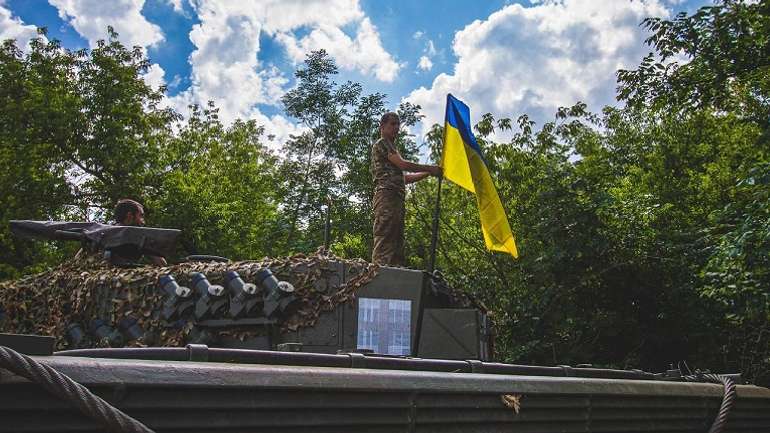 Кожна хунта потребує підтримки філософів і бізнесу, українська – тим паче