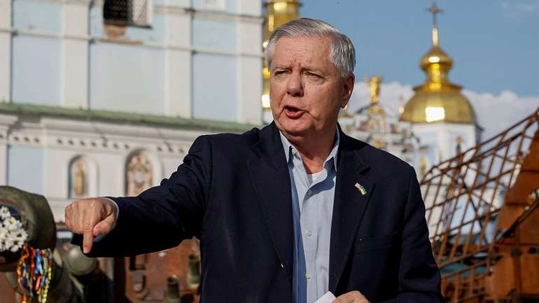 Якщо Україна прогрáє, РФ вдереться у Центральну Європу, — сенатор Ґрем