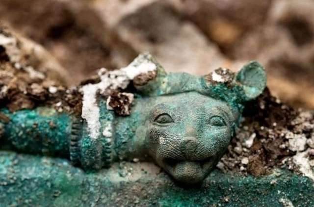 Гробниця з етруським скарбом приголомшила французьких археологів_6