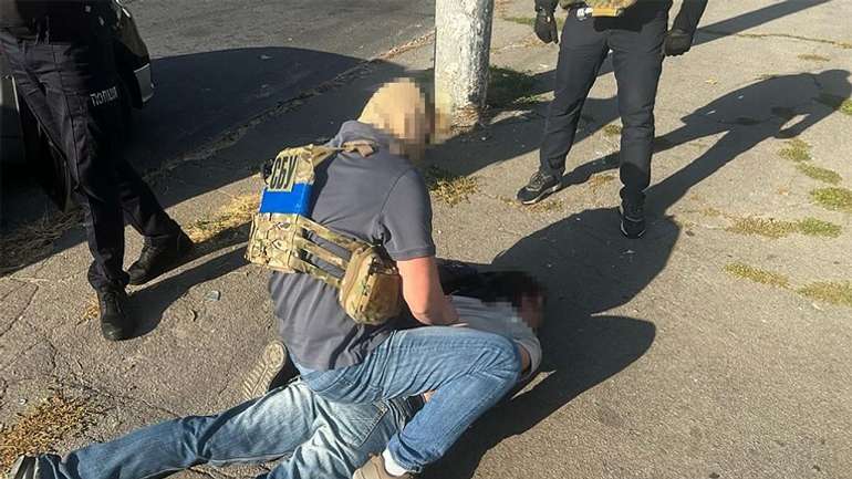 Російські безбожники у рясах мають зброю для відстрілу українців