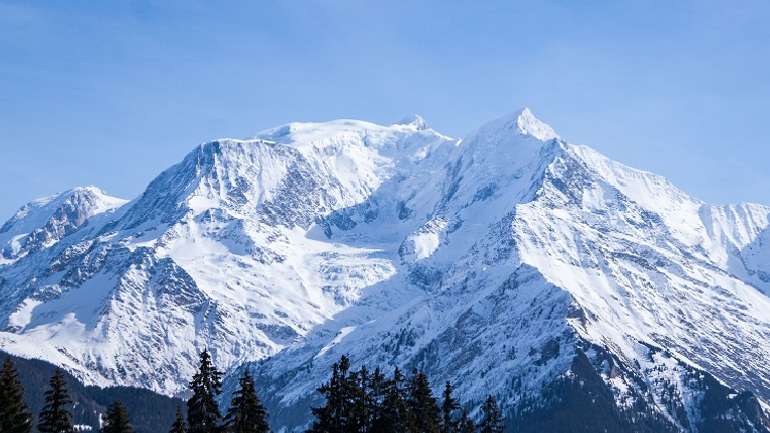 Гора Монблан зменшилася на 2 метри
