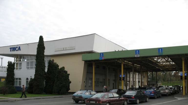 Про незаконне вивезення $13 млн через митницю на Закарпатті