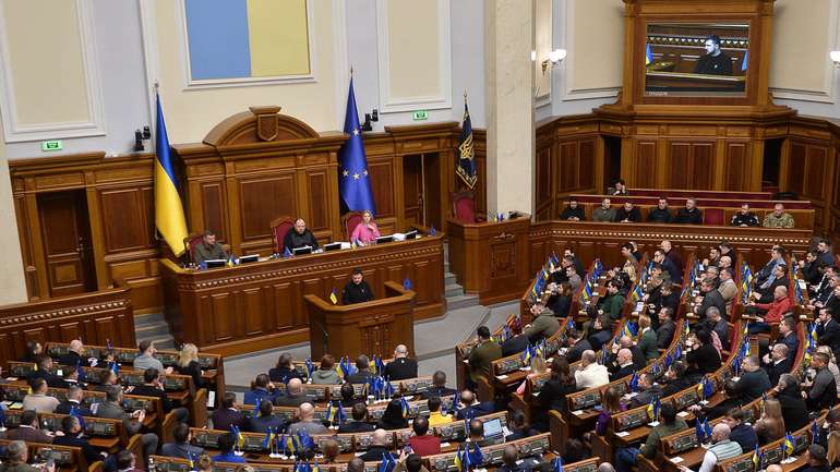 «Героїв», які проголосували проти відкриття декларацій, країна має знати поіменно