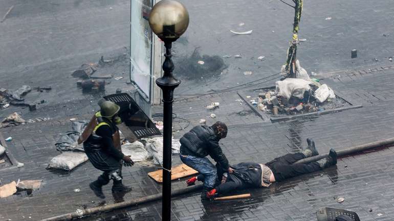 Суд оголосив вироки п'ятьом беркутівцям у справі розстрілів на Майдані