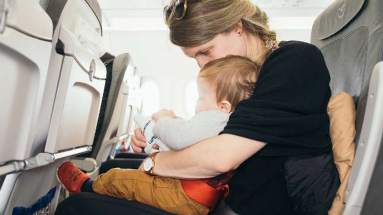 Що робити, якщо у дитини в літаку стається істерика?