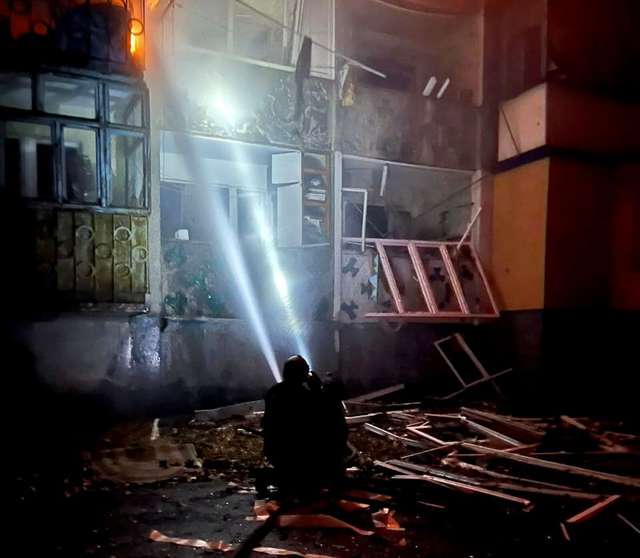 Росіяни обстріляли житлові квартали Херсона і Берислава_1