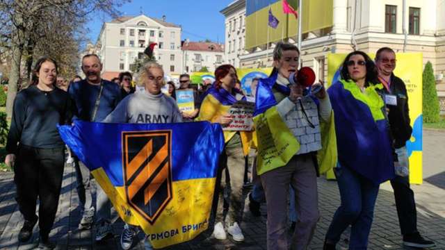 Запоріжці вимагають спрямувати бюджетні кошти на потреби ЗСУ