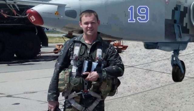 299-та бригада тактичної авіації вшанувала пам’ять своїх загиблих пілотів_13