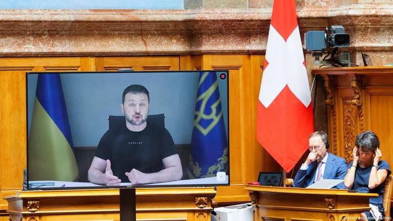 Ми що, ідіоти? Що це за бенкет під час чуми?