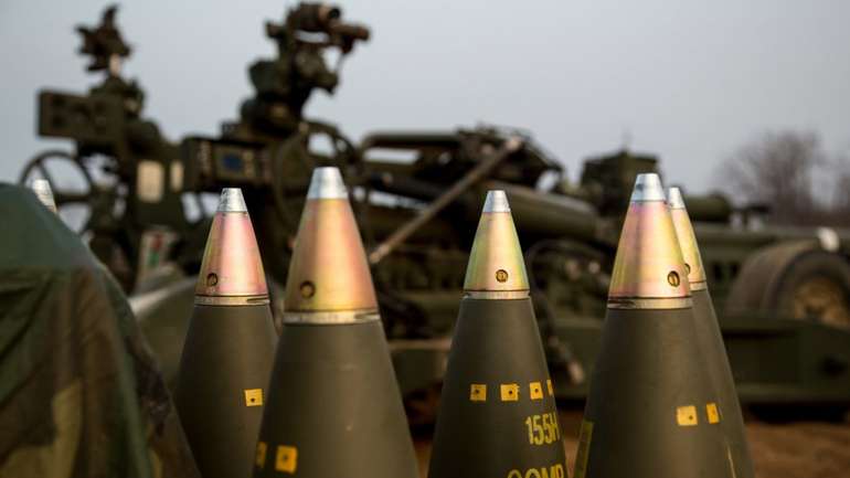 Чому ЄС не може передати мільйон снарядів Україні?