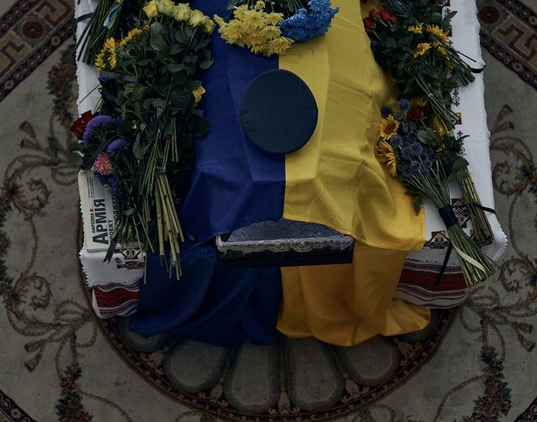 Прапор із доброї тканини не дорожчий за життя солдата