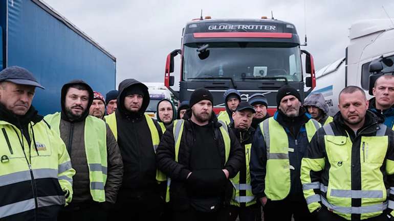 Польська блокада українського кордону загрожує німецькій автопромисловості