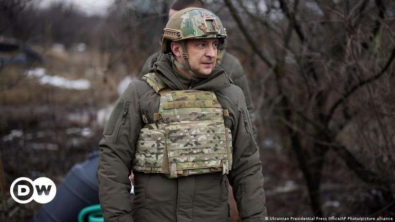 Зеленський знищує волонтерський рух