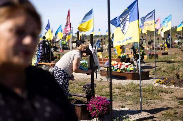 «Небесна сотня тисяч»: скільки захисників втратила Україна за 2 роки?_5