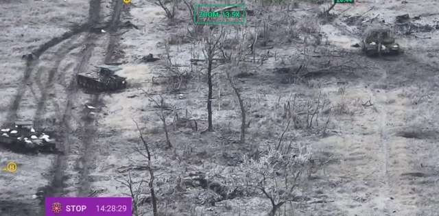 На околиці Авдіївки розростається цвинтар військової техніки РФ_5